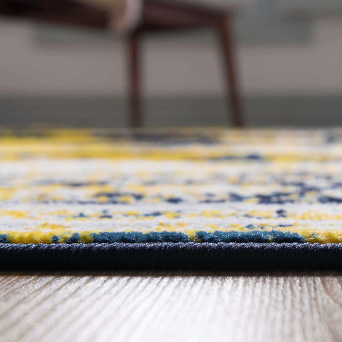 Rechteck Teppich Monaco in Blau von Hadorn™ - Lifestyle Image