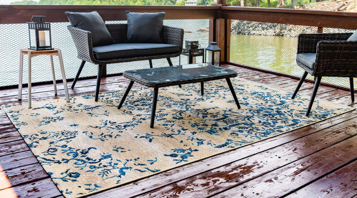 Rechteck Outdoor Teppich Outdoor Botanical in Beige von Hadorn™ - Lifestyle Image