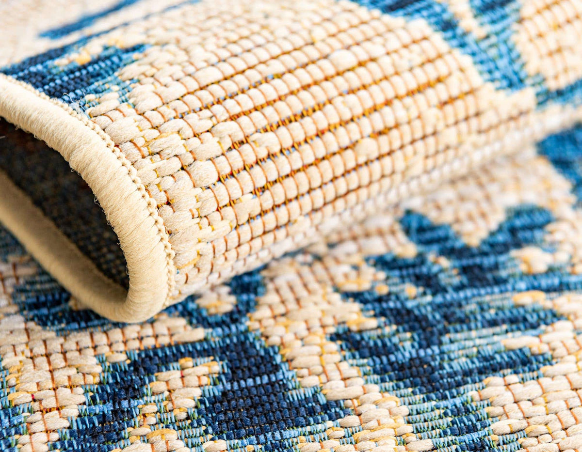 Rechteck Outdoor Teppich Outdoor Botanical in Beige von Hadorn™ - Lifestyle Image