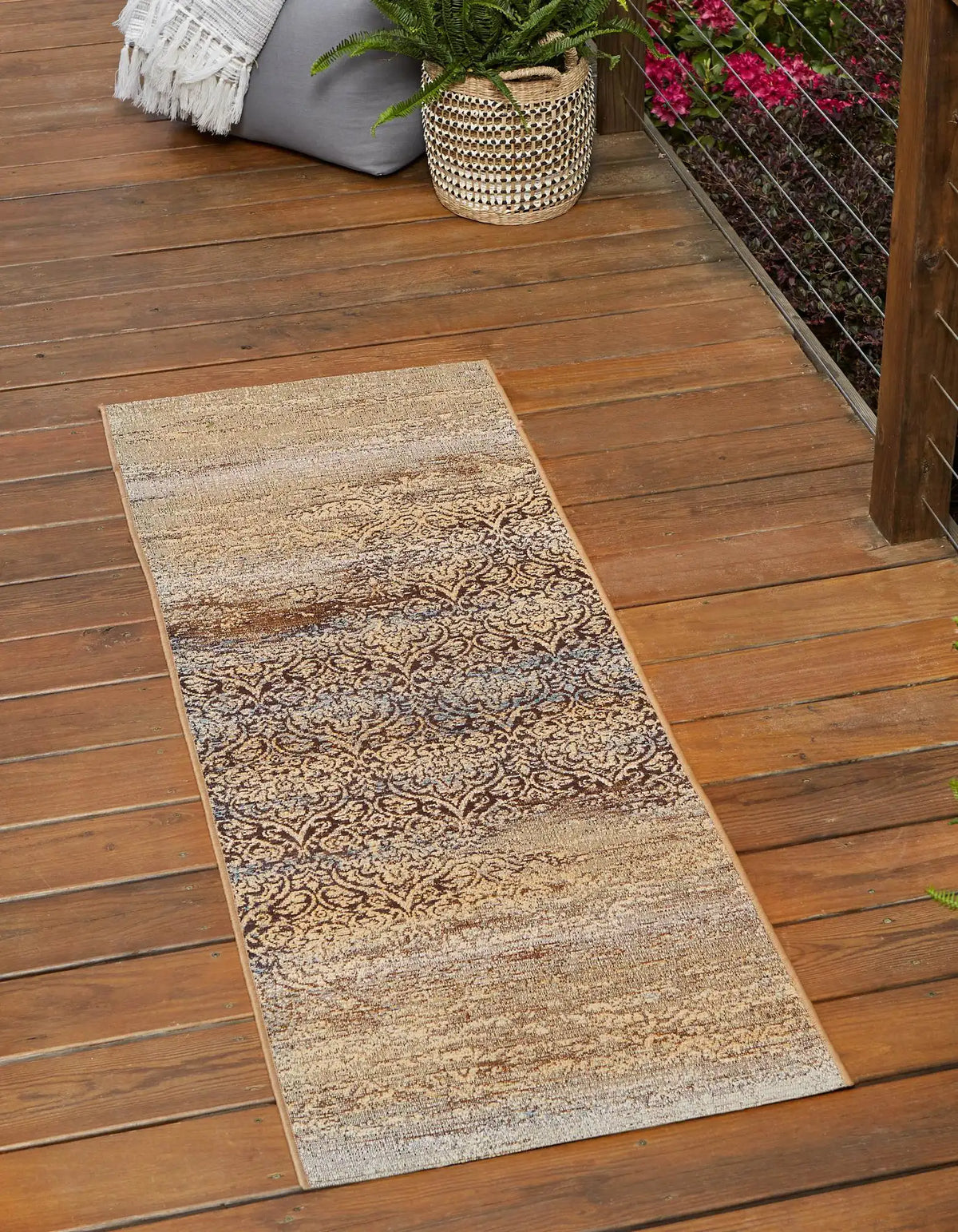 Läufer Outdoor Teppich Outdoor Botanical in Beige von Hadorn™ - Lifestyle Image