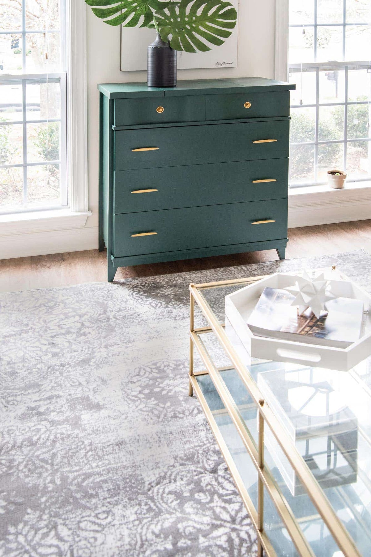 Rechteck Teppich Monaco in Grau von Hadorn™ - Lifestyle Image