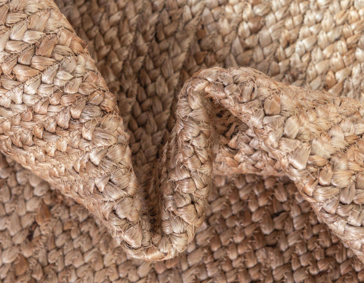 Läufer Teppich Braided Jute in Natürlich von Hadorn™ - Lifestyle Image