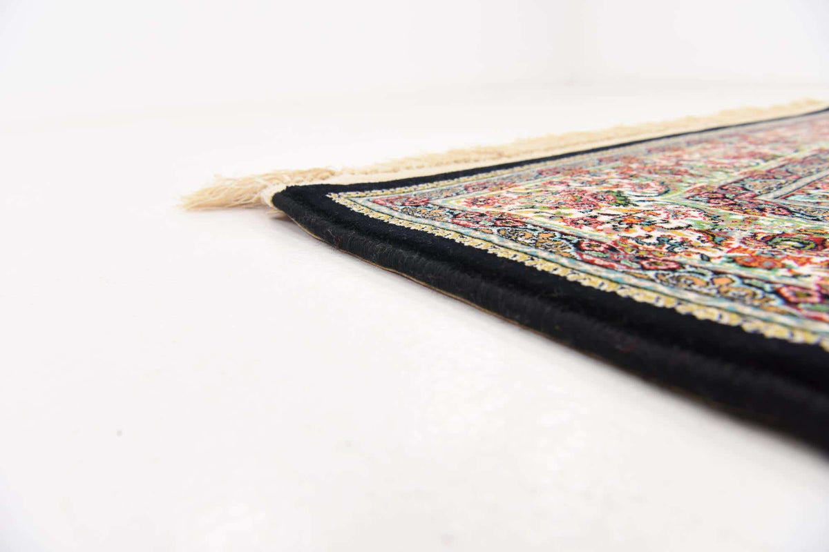 Läufer Teppich Dynasty in Schwarz von Hadorn™ - Lifestyle Image