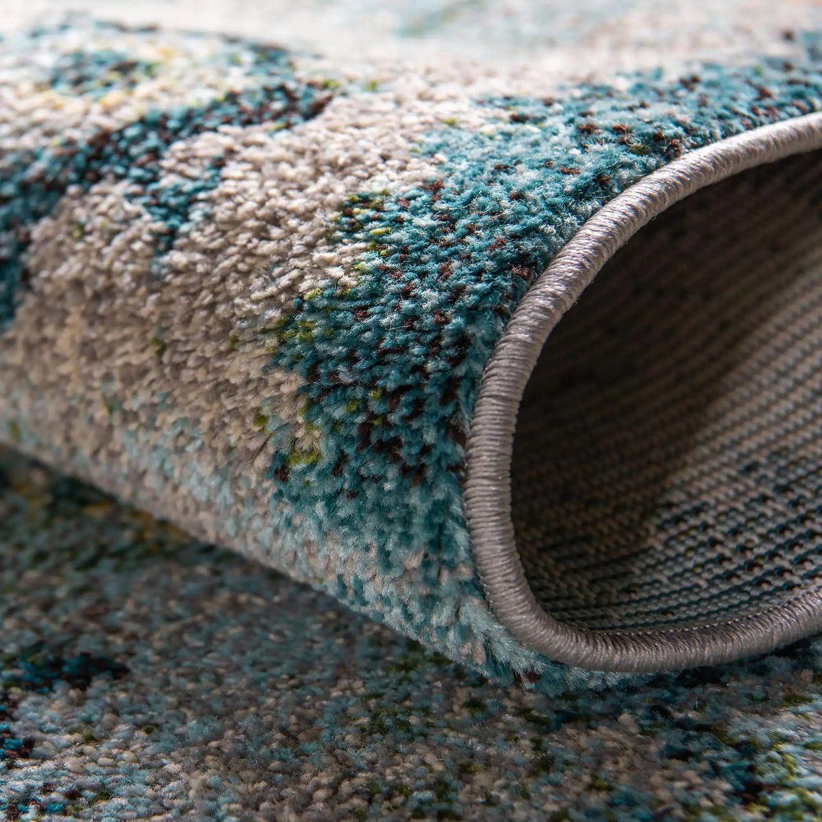 Rechteck Teppich Alta in Grün von Hadorn™ - Lifestyle Image
