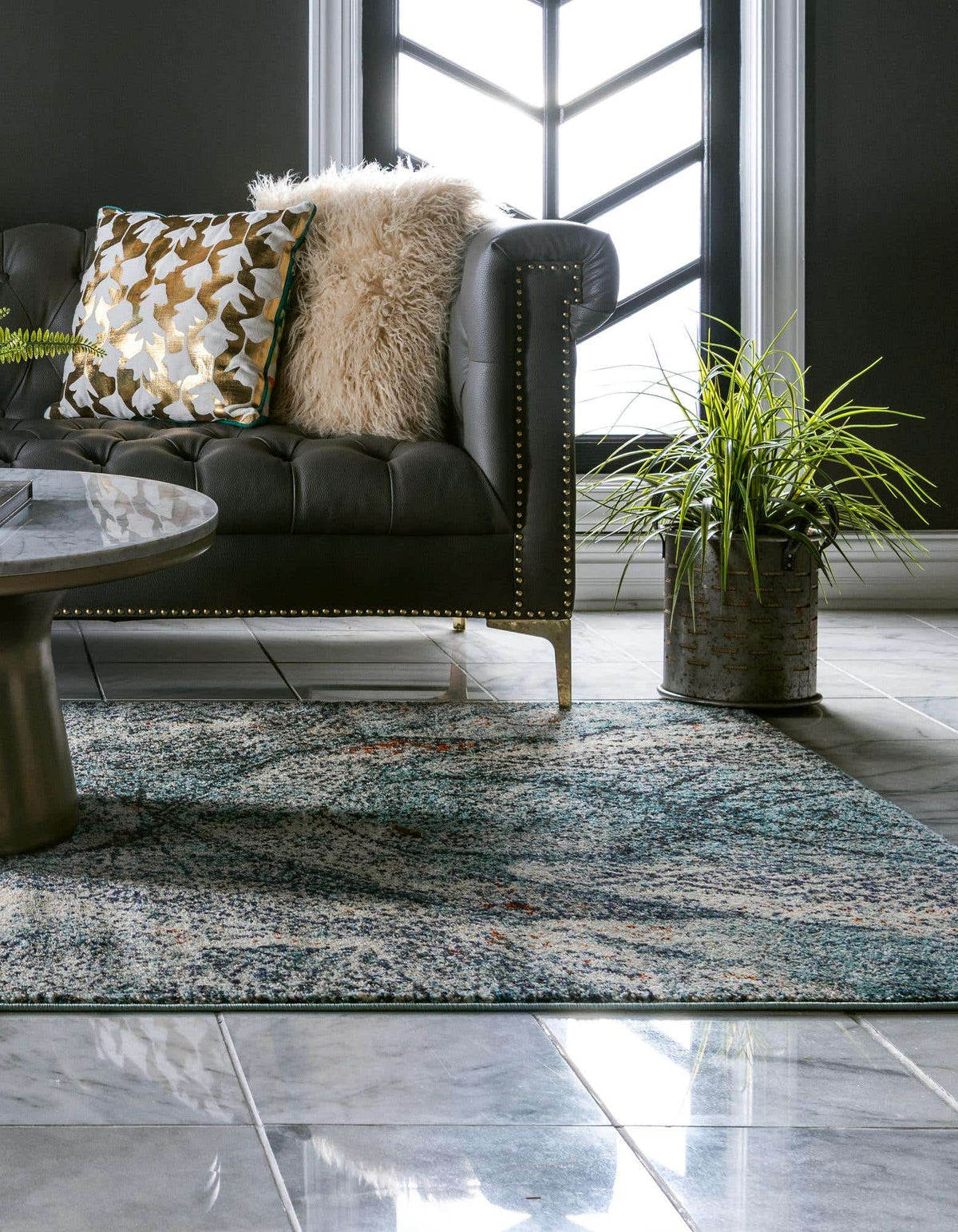 Rechteck Teppich Arte in Blau von Hadorn™ - Lifestyle Image