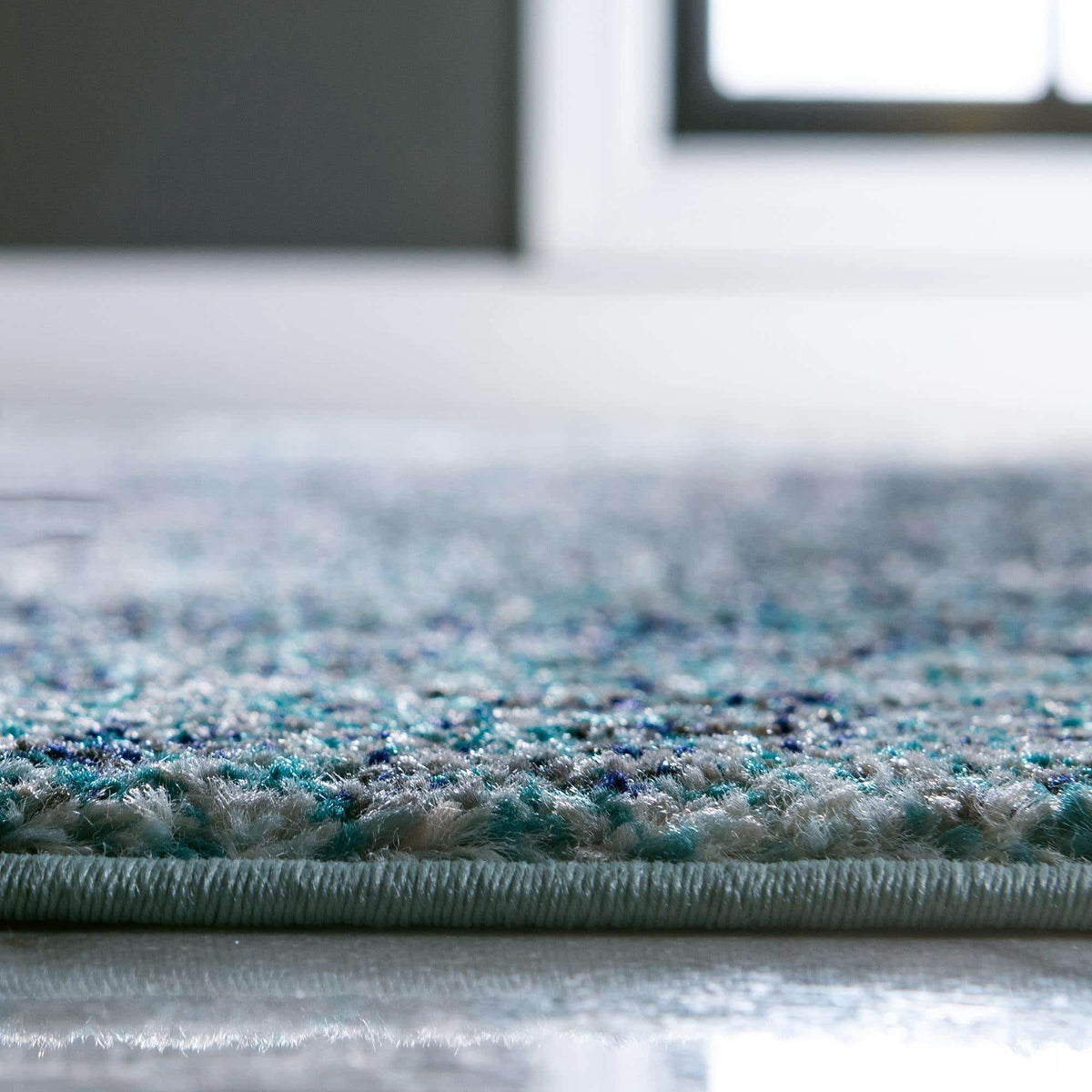 Rechteck Teppich Arte in Blau von Hadorn™ - Lifestyle Image