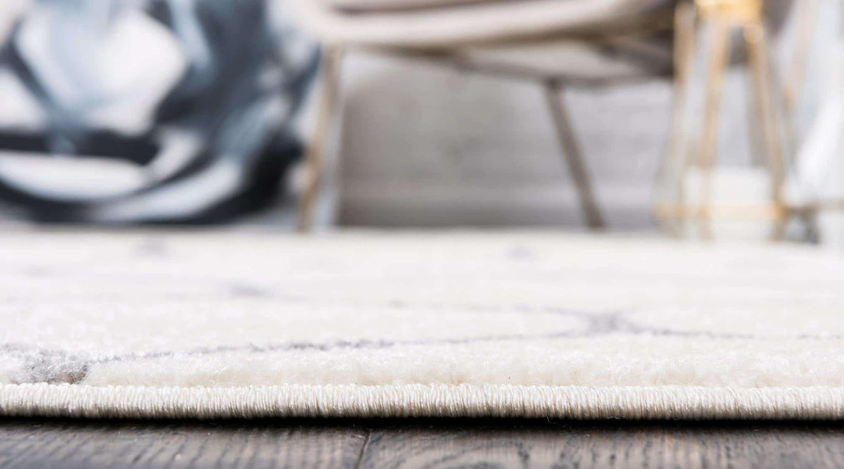 Rechteck Teppich Trellis Frieze in Beige von Hadorn™ - Lifestyle Image