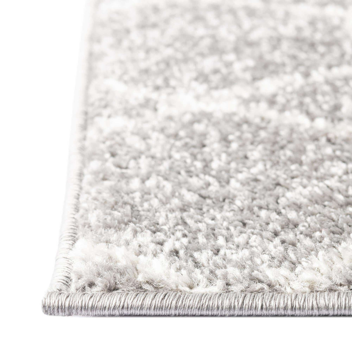 Rechteck Teppich Trellis Frieze in Hellgrau von Hadorn™ - Lifestyle Image