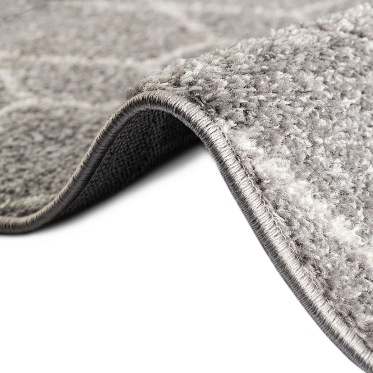 Rechteck Teppich Trellis Frieze in Hellgrau von Hadorn™ - Lifestyle Image