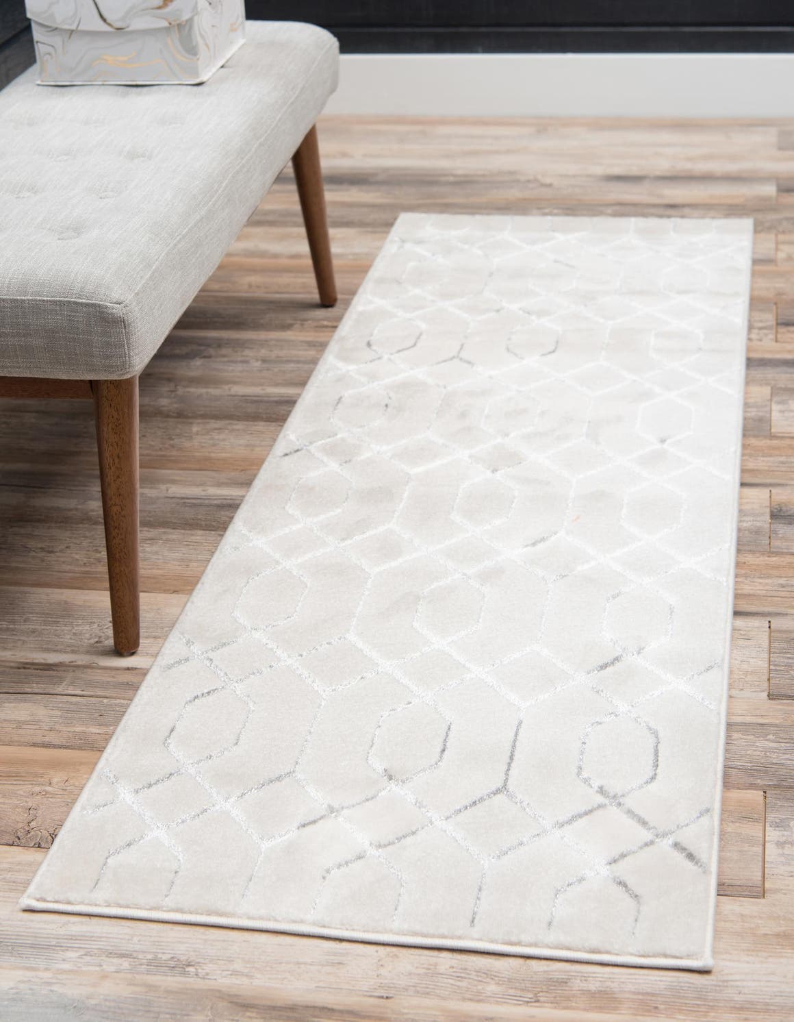 Läufer Teppich Marilyn Monroe™ Glam Trellis in Weiss von Hadorn™ - Lifestyle Image