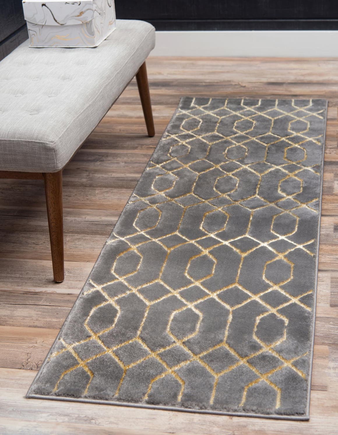 Läufer Teppich Marilyn Monroe™ Glam Trellis in Graues Gold von Hadorn™ - Lifestyle Image