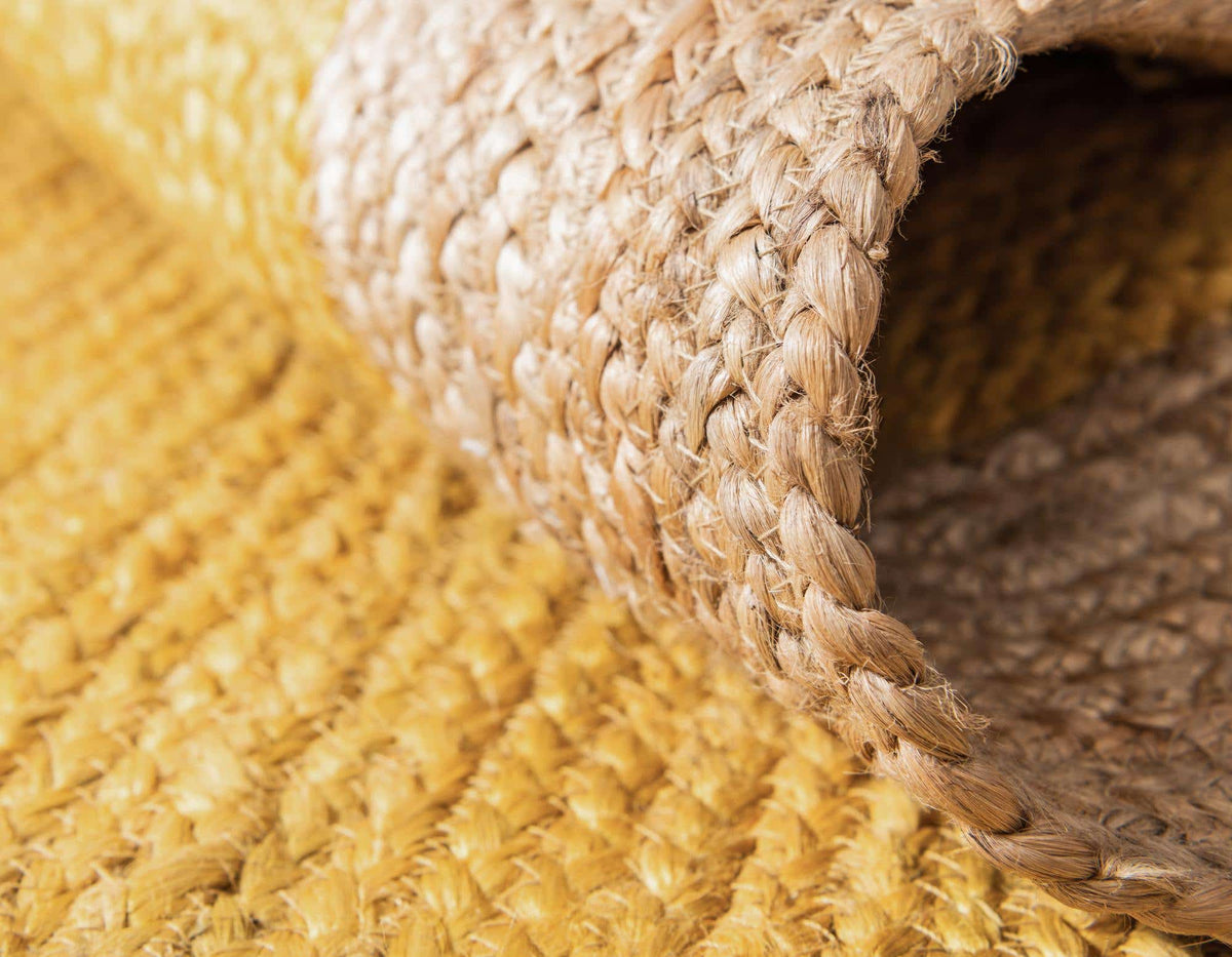 Rund Teppich Braided Jute in Gelb von Hadorn™ - Lifestyle Image