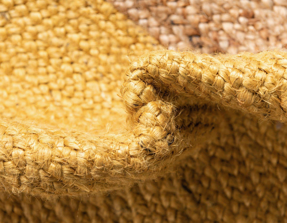 Rund Teppich Braided Jute in Gelb von Hadorn™ - Lifestyle Image