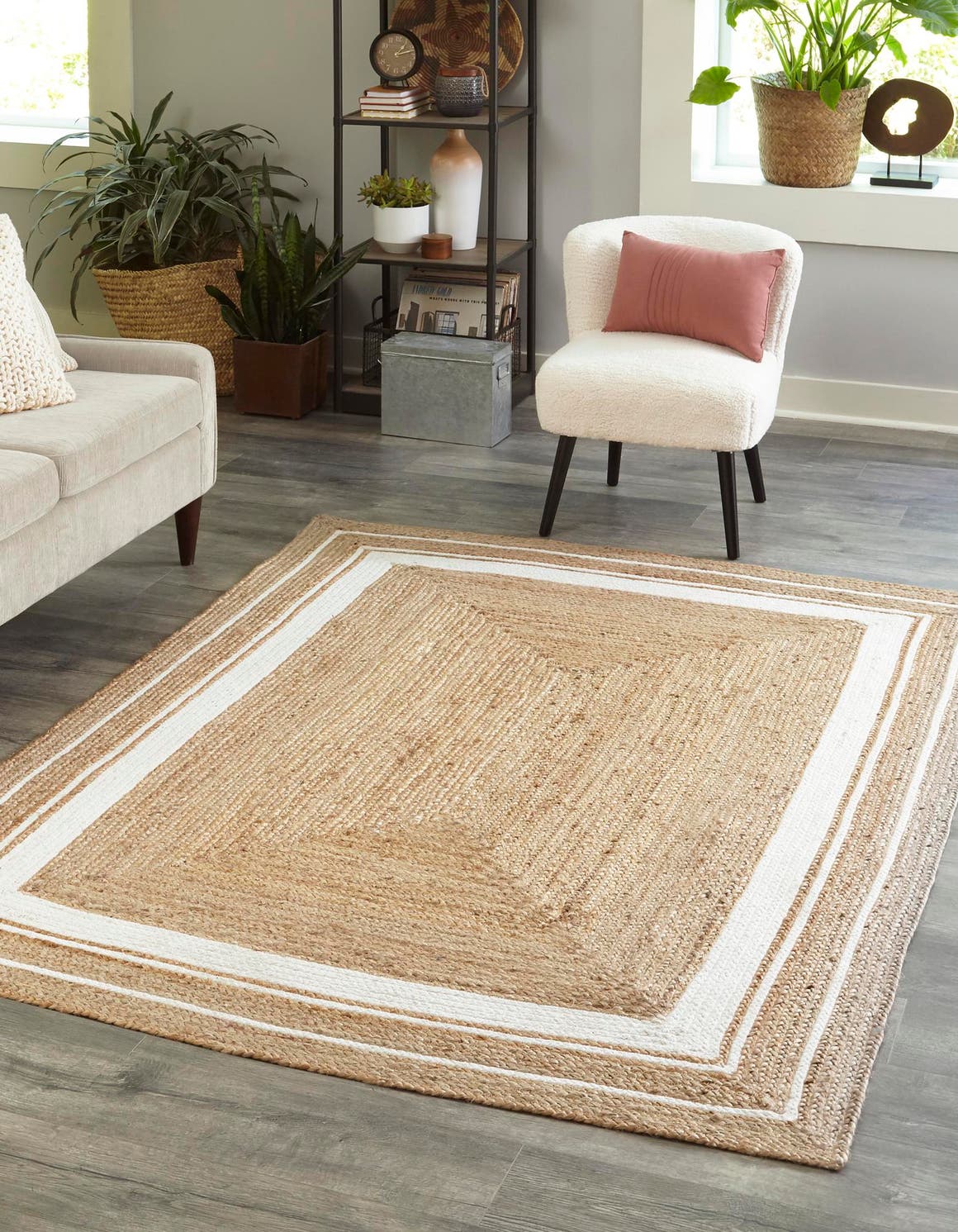 Rechteck Teppich Braided Jute in Natürlich und Weiss von Hadorn™ - Lifestyle Image