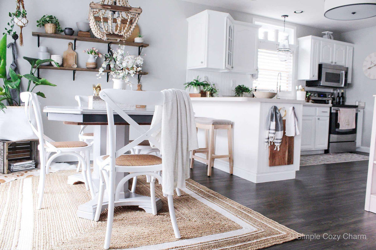 Rechteck Teppich Braided Jute in Natürlich und Weiss von Hadorn™ - Lifestyle Image
