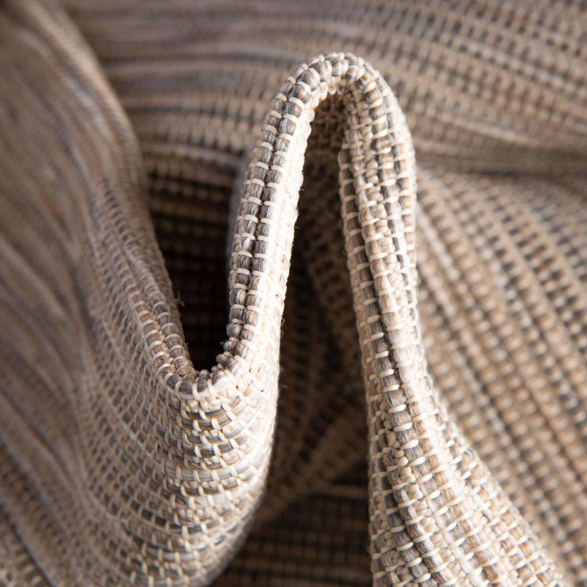 Rechteck Outdoor Teppich Outdoor Solid in Beige von Hadorn™ - Lifestyle Image