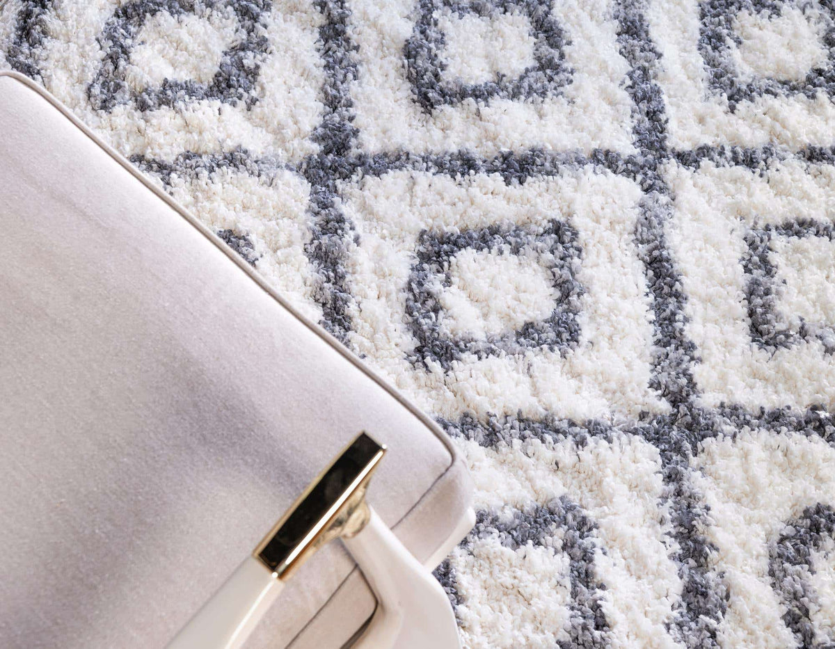 Quadratisch Hochflorteppich Lagom Shag in Beige von Hadorn™ - Lifestyle Image