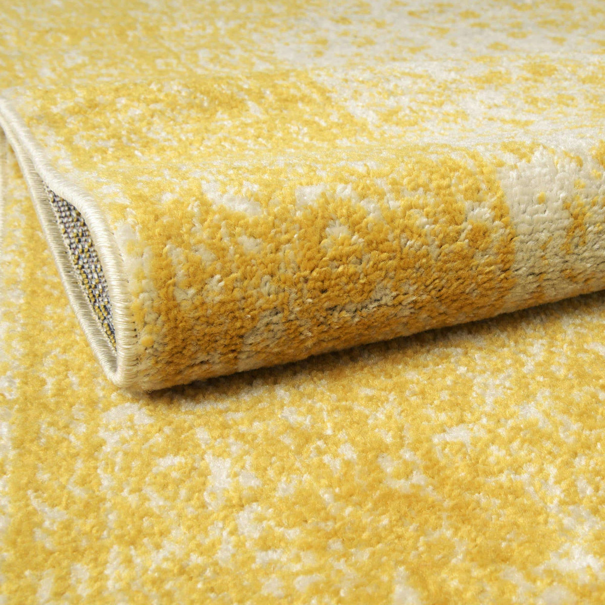 Rechteck Teppich Bexley in Gelb von Hadorn™ - Lifestyle Image