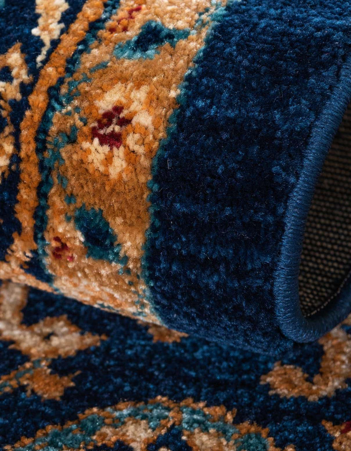 Rechteck Teppich Graham in Marineblau von Hadorn™ - Lifestyle Image