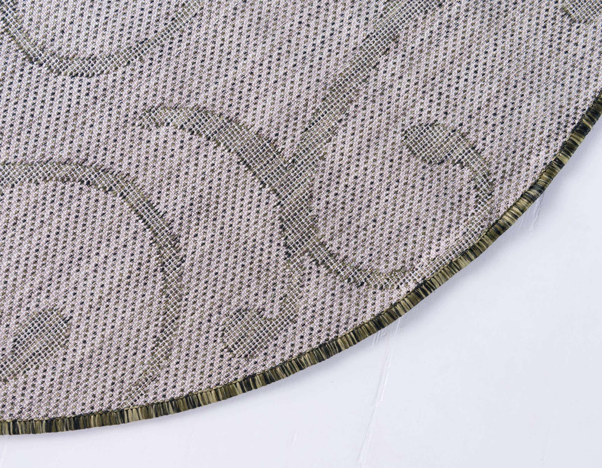 Rund Outdoor Teppich Outdoor Botanical in Grün von Hadorn™ - Lifestyle Image