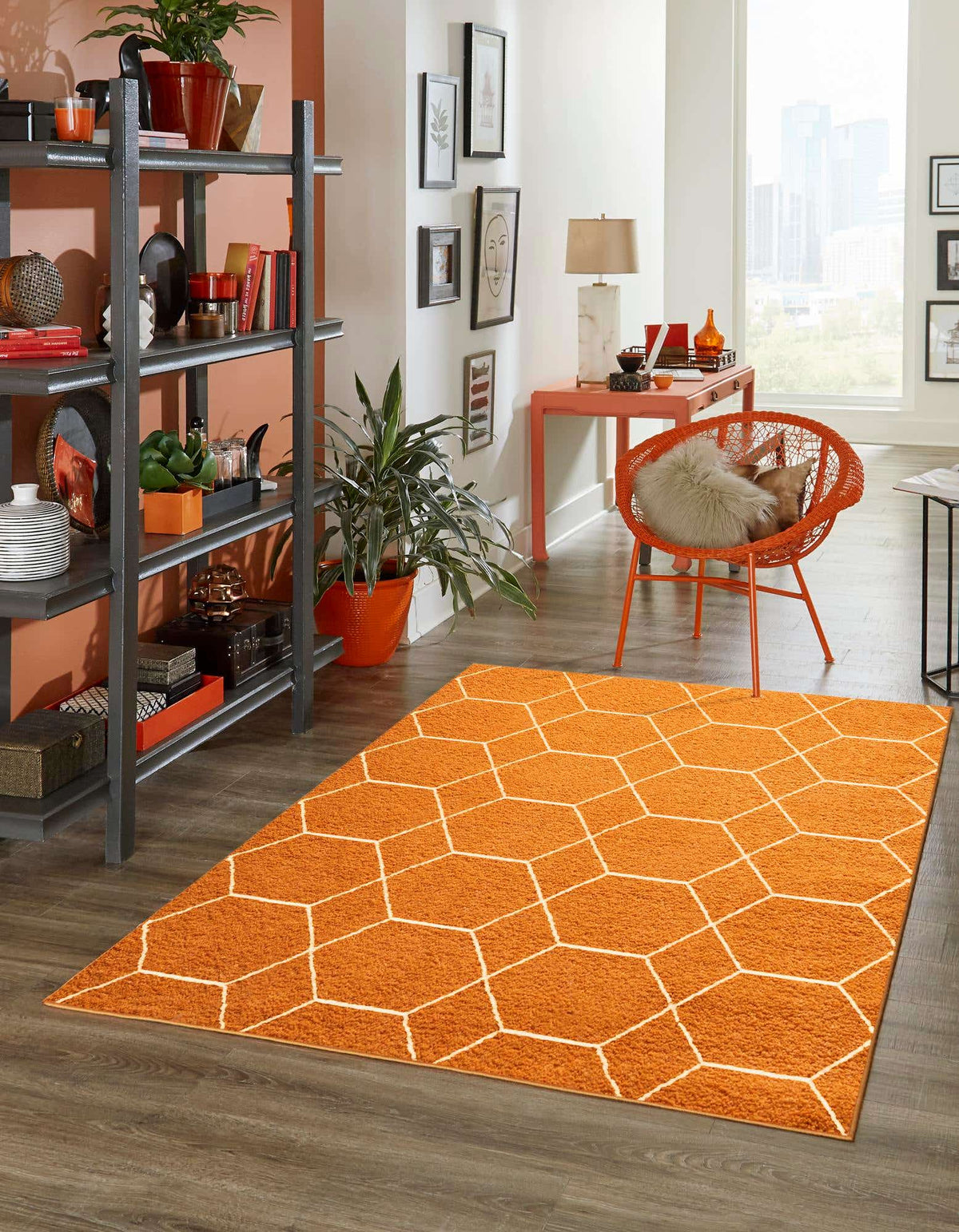 Rechteck Teppich Trellis Frieze in Orange von Hadorn™ - Lifestyle Image