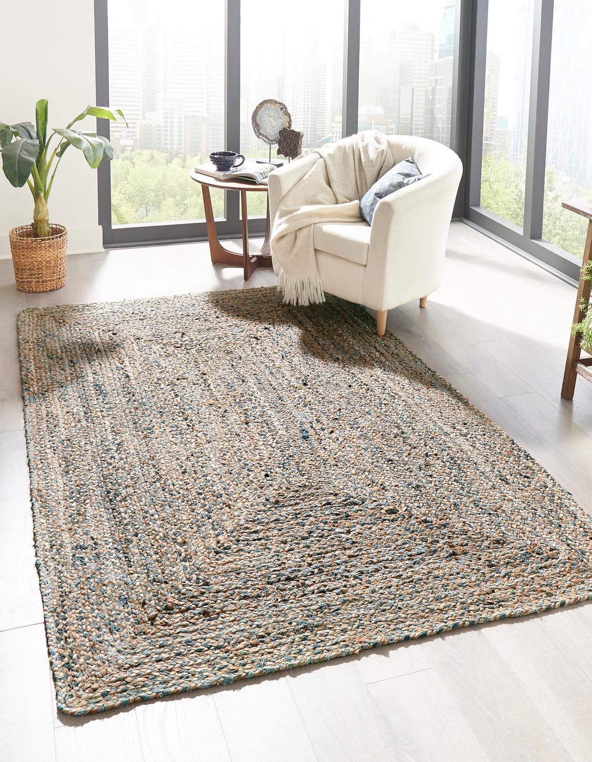 Rechteck Teppich Braided Chindi in Natürlich von Hadorn™ - Lifestyle Image