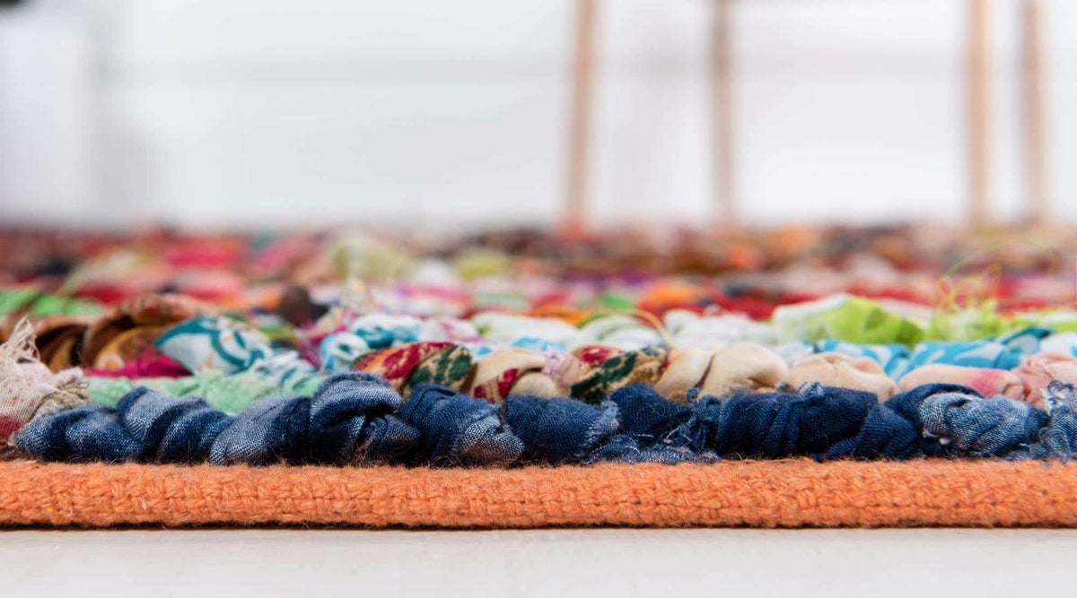 Rechteck Teppich Braided Chindi in Mehrfarbig von Hadorn™ - Lifestyle Image