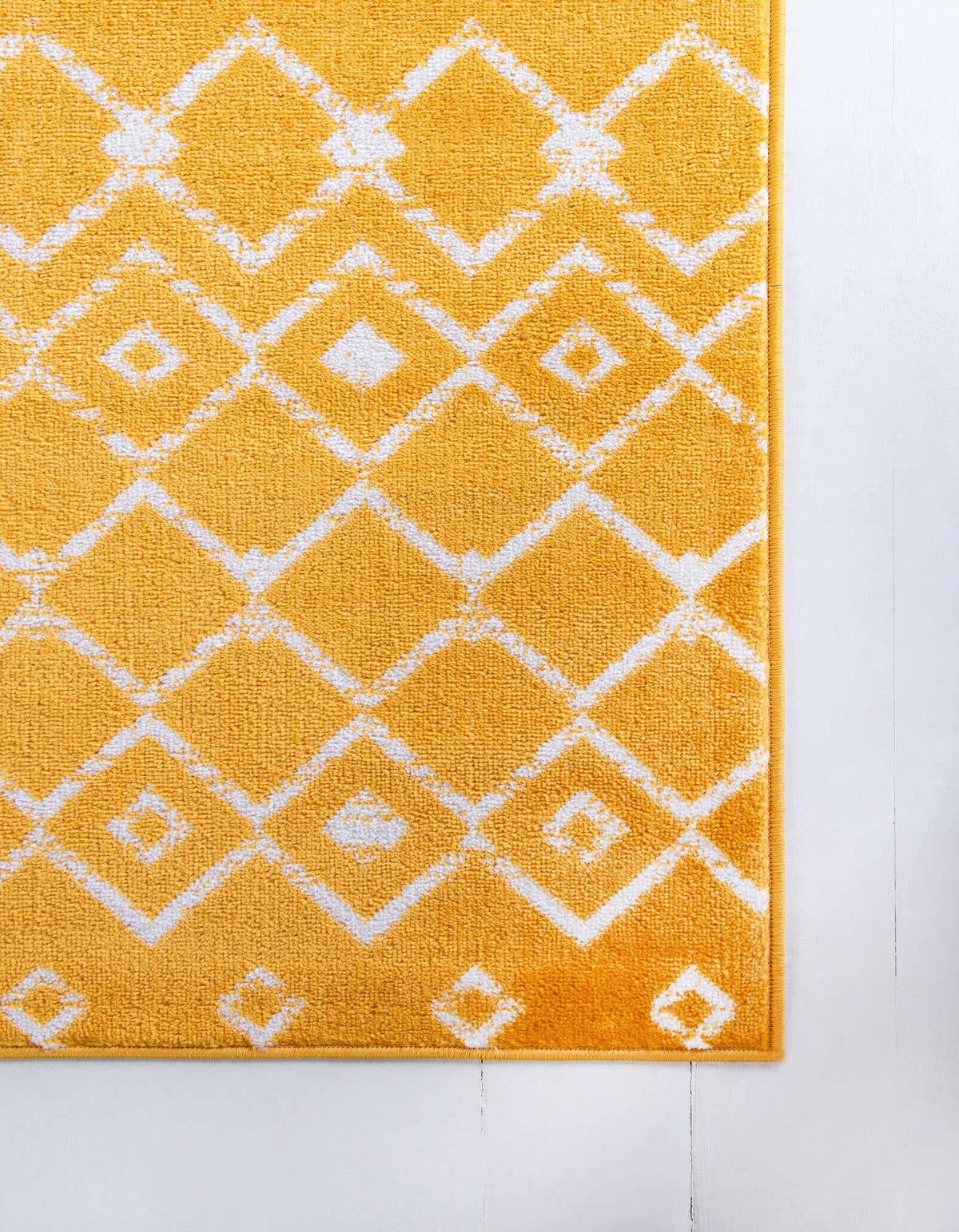 Rechteck Teppich Kasbah Trellis in Gelb von Hadorn™ - Lifestyle Image