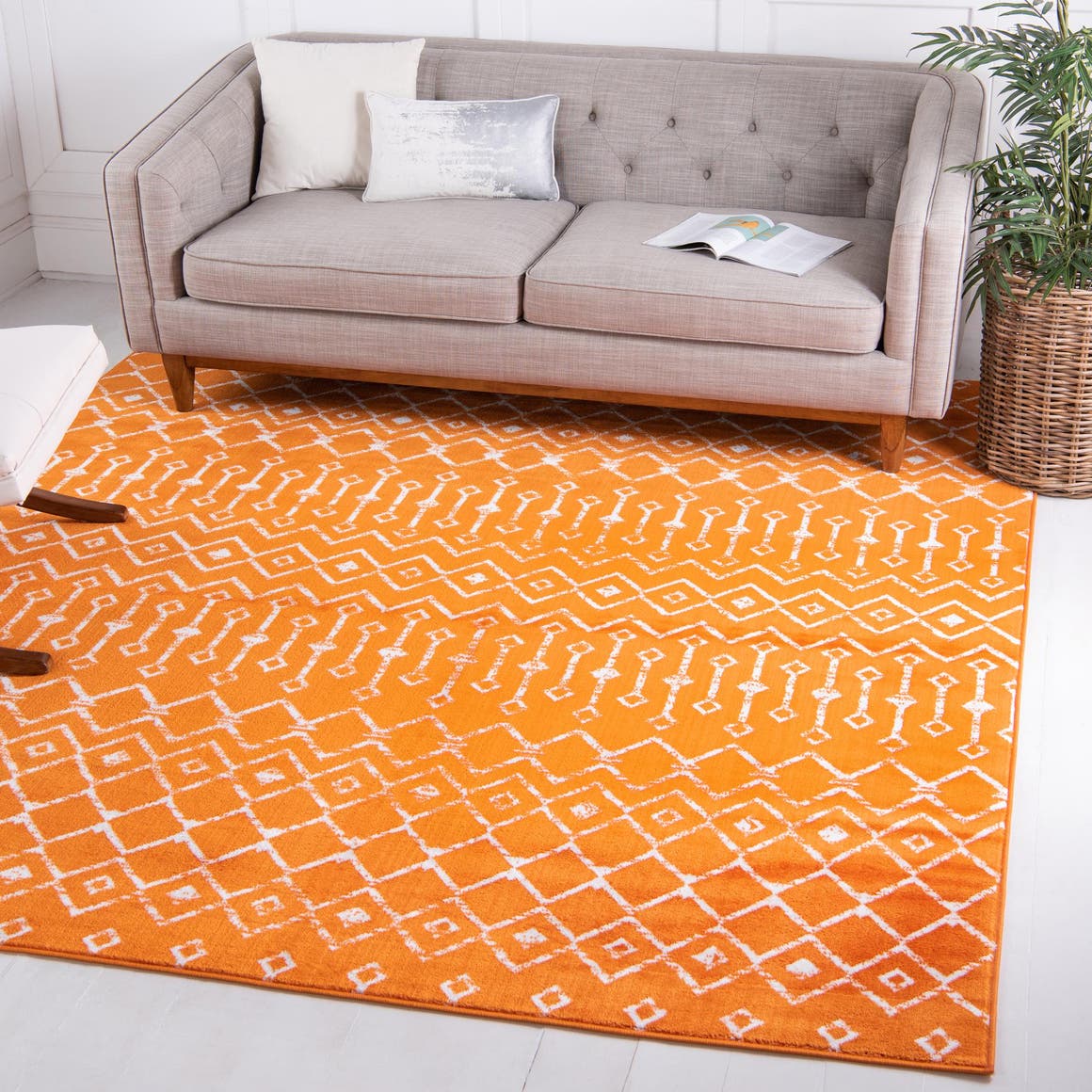 Quadratisch Teppich Kasbah Trellis in Orange von Hadorn™ - Lifestyle Image