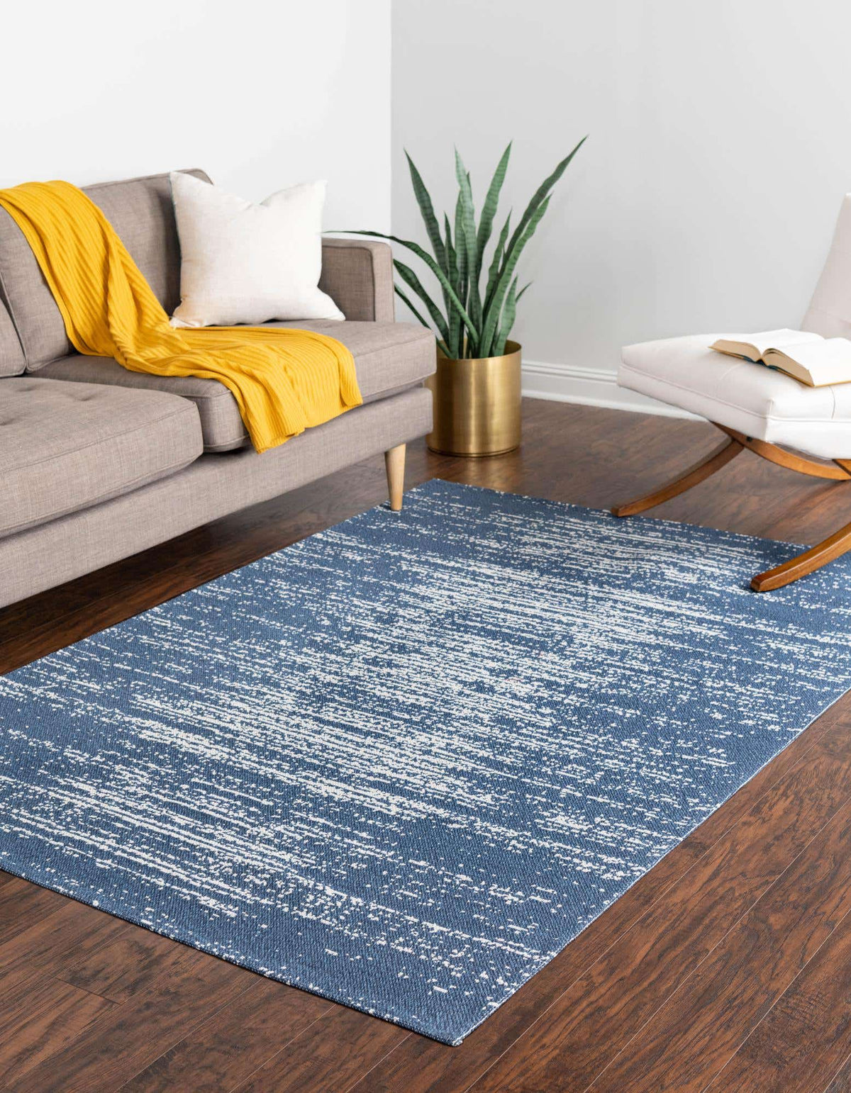Rechteck Teppich Georgia in Blau von Hadorn™ - Lifestyle Image