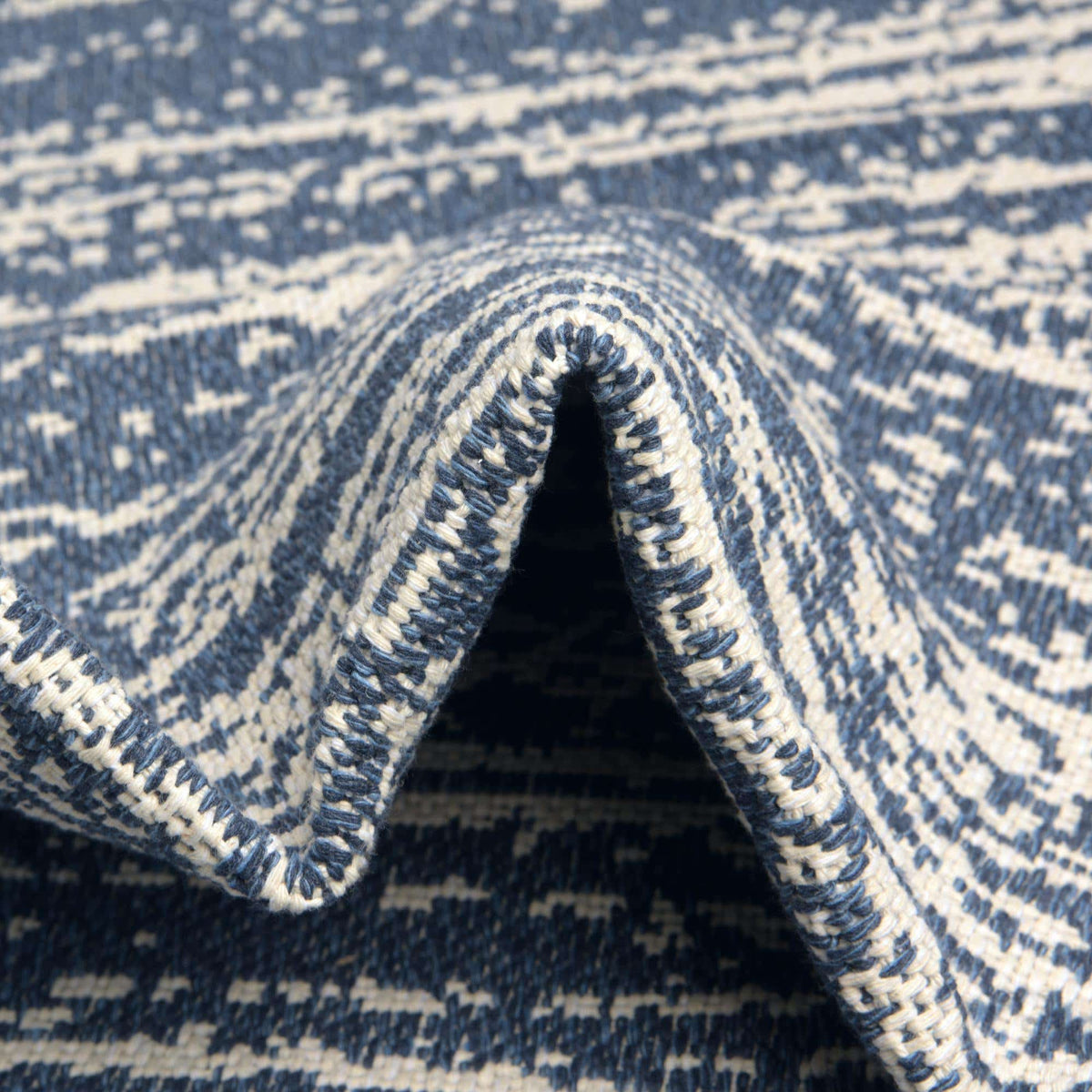 Rechteck Teppich Georgia in Blau von Hadorn™ - Lifestyle Image