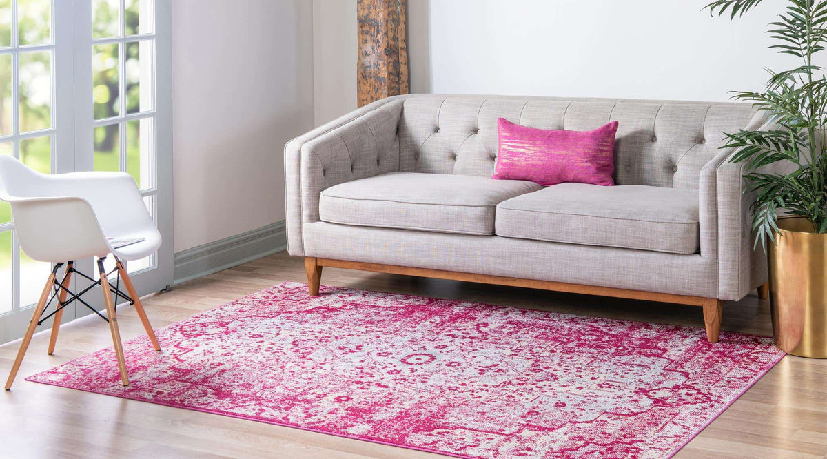 Rechteck Teppich Amulet in Rosa von Hadorn™ - Lifestyle Image
