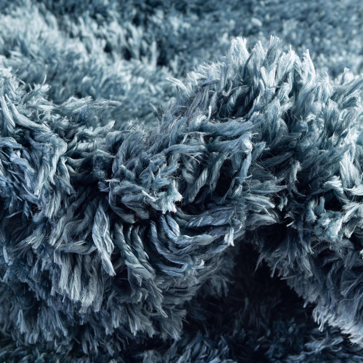 Quadratisch Hochflorteppich Infinity Shag in Aegean Blau von Hadorn™ - Lifestyle Image