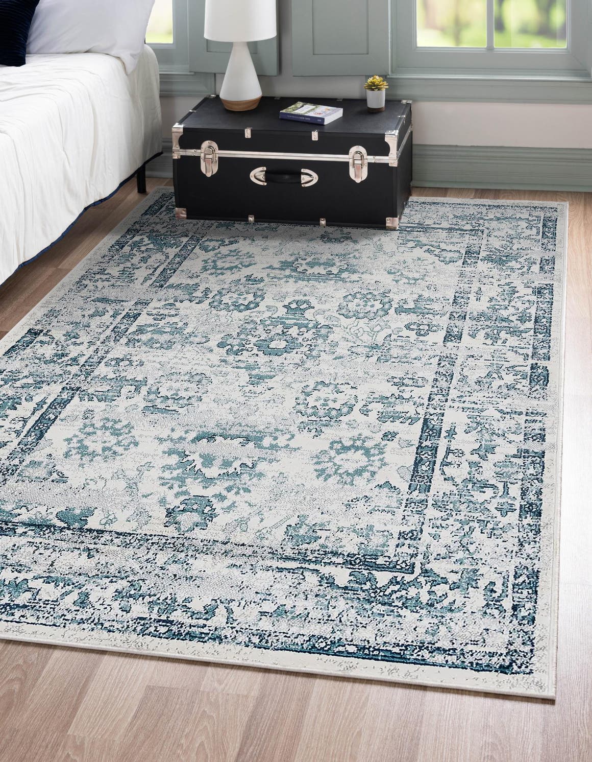 Rechteck Teppich Charleston in Beige von Hadorn™ - Lifestyle Image
