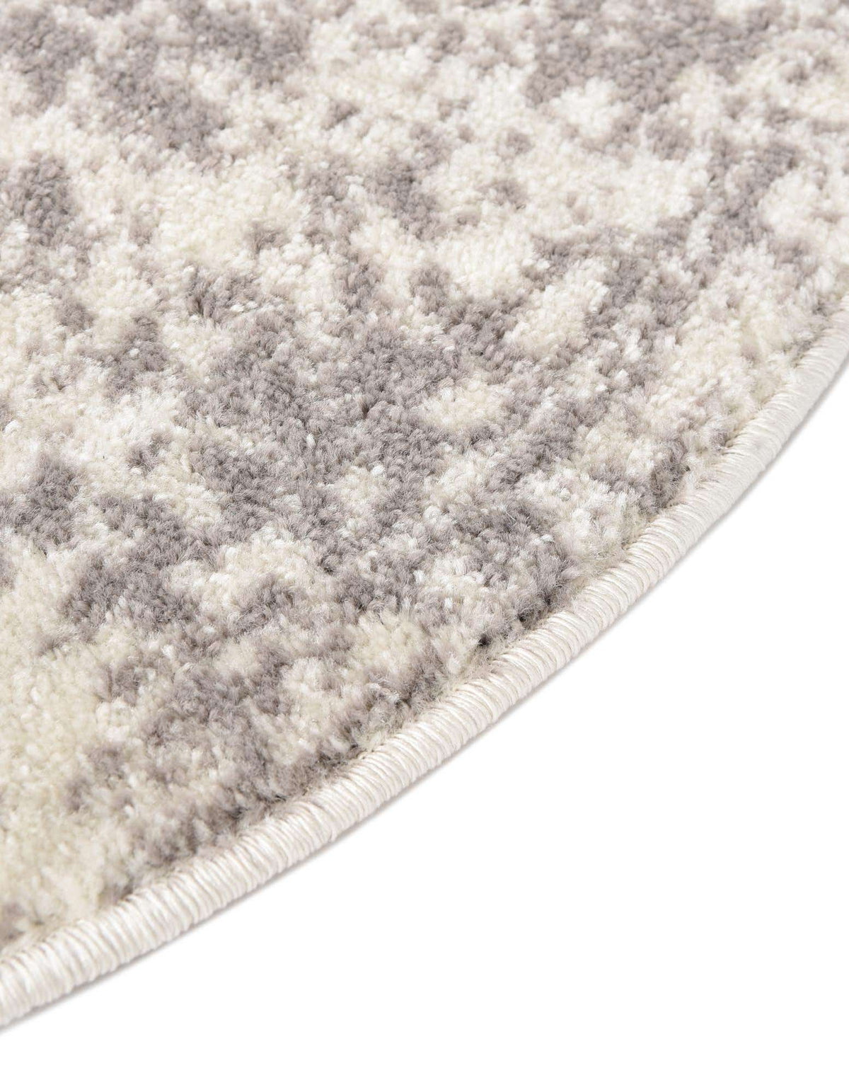 Oval Teppich Arlington in Weiss von Hadorn™ - Lifestyle Image