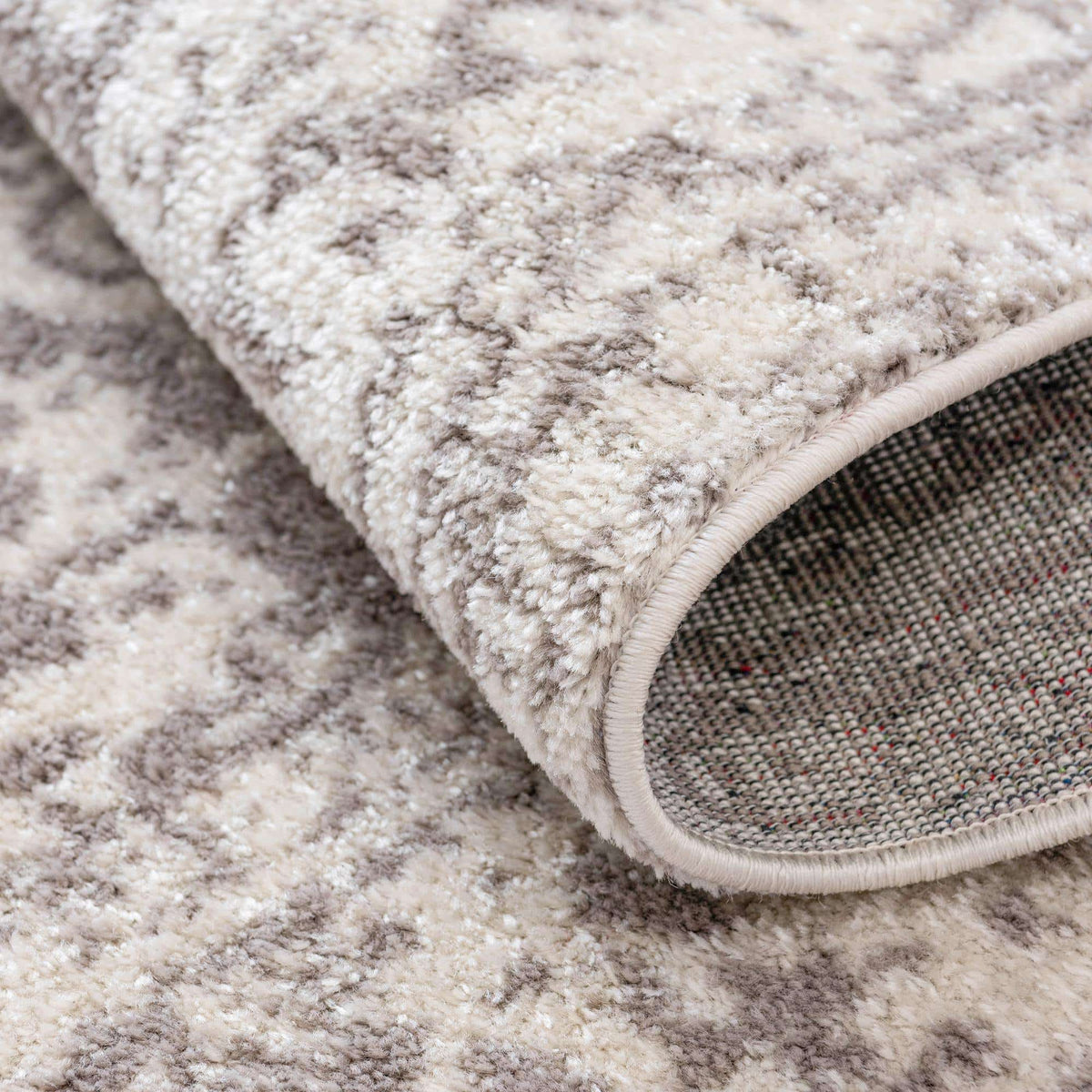 Läufer Teppich Arlington in Weiss von Hadorn™ - Lifestyle Image