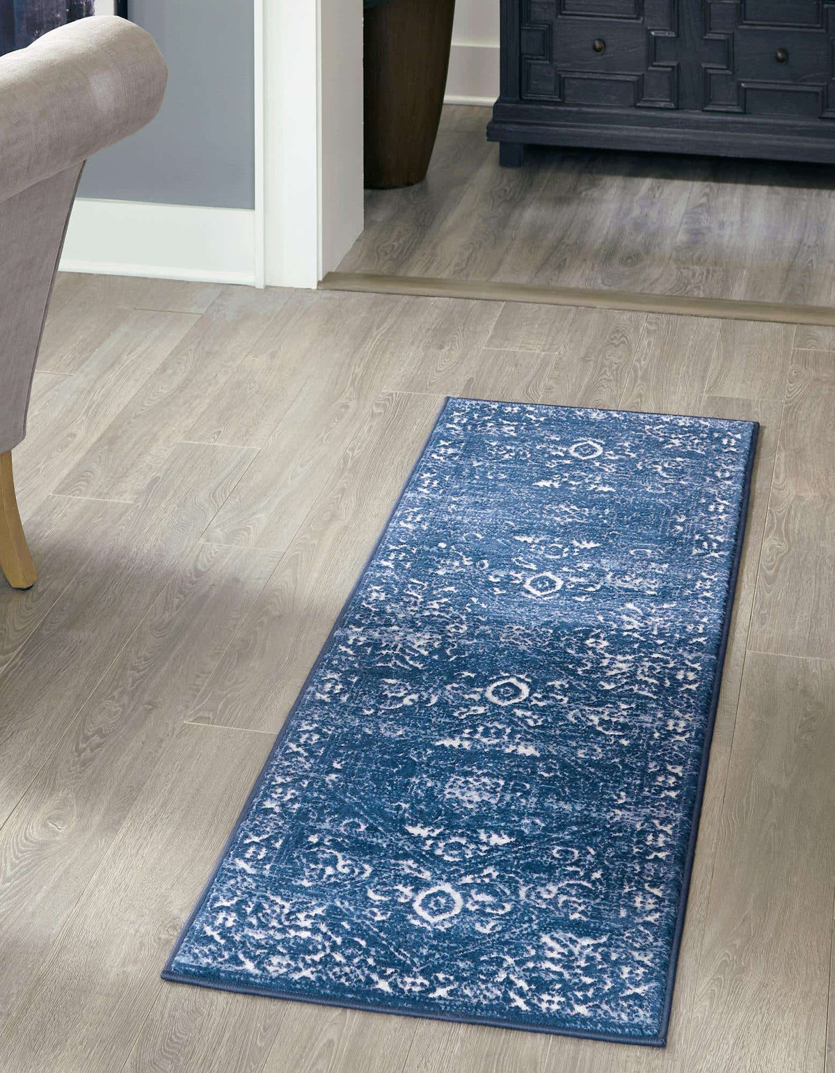 Läufer Teppich Boston in Blau von Hadorn™ - Lifestyle Image
