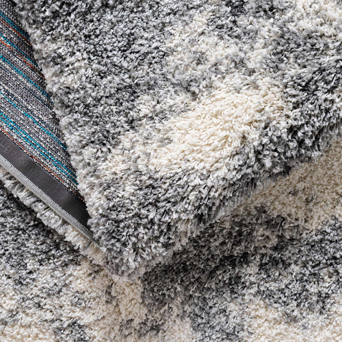 Rechteck Hochflorteppich Soft Touch Shag in Rauchgrau von Hadorn™ - Lifestyle Image