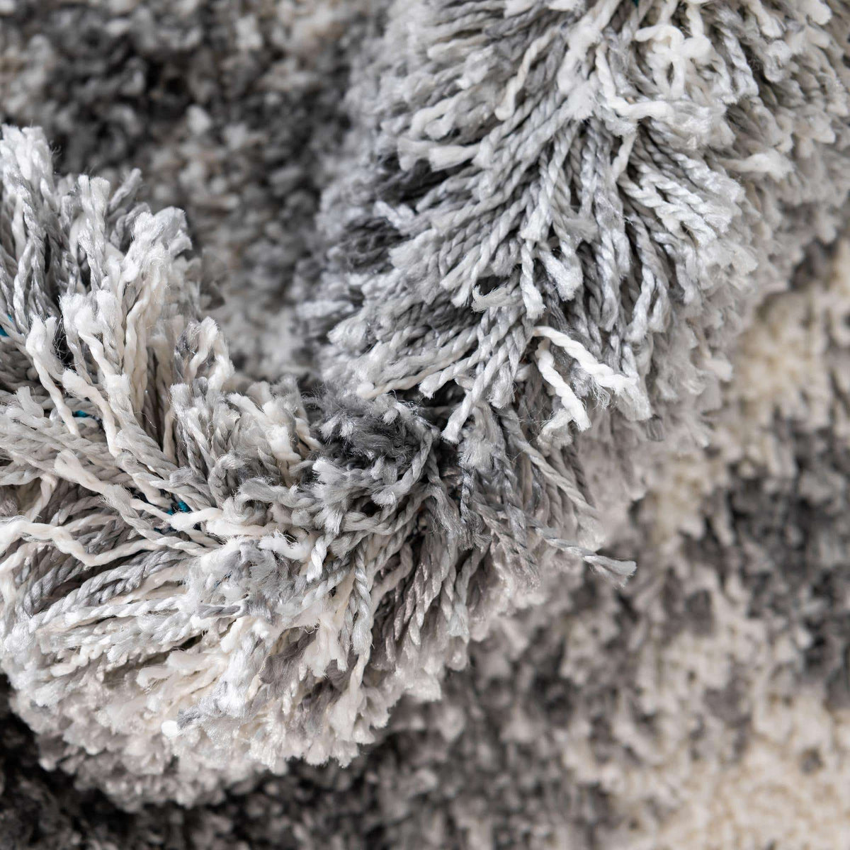 Rechteck Hochflorteppich Soft Touch Shag in Rauchgrau von Hadorn™ - Lifestyle Image