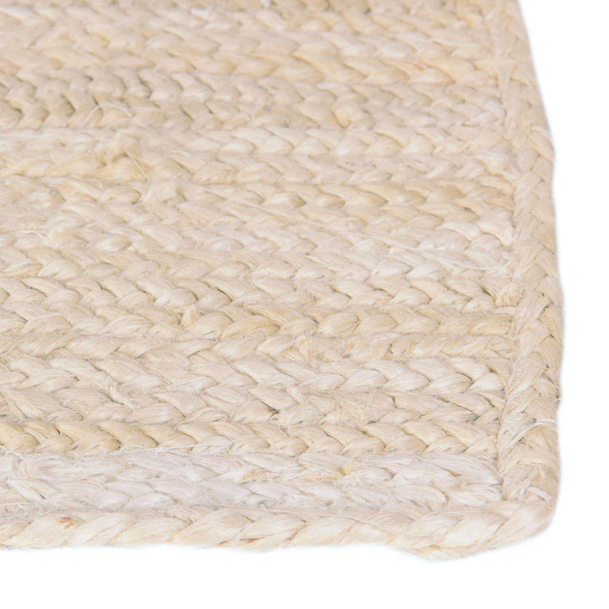 Quadratisch Teppich Braided Jute in Weiss von Hadorn™ - Lifestyle Image