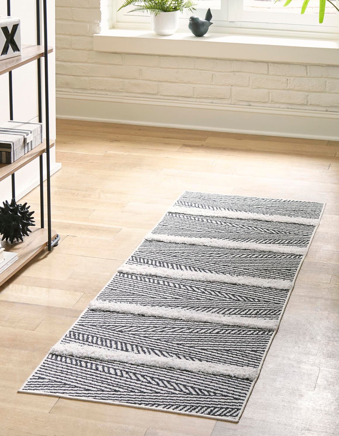 Läufer Teppich Sabrina Soto Casa in Schwarz von Hadorn™ - Lifestyle Image