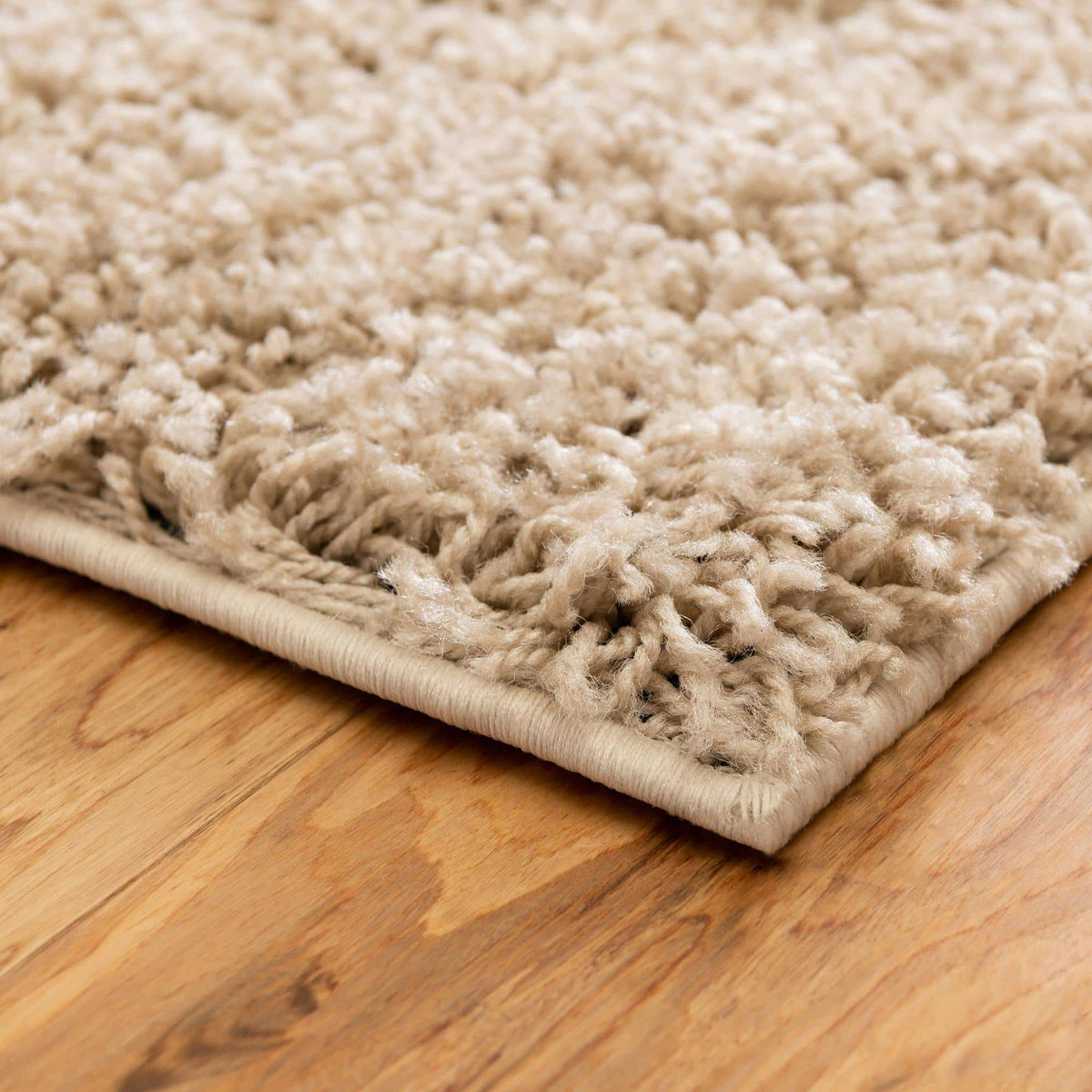 Quadratisch Hochflorteppich Everyday Shag in Dunkelgrau von Hadorn™ - Lifestyle Image