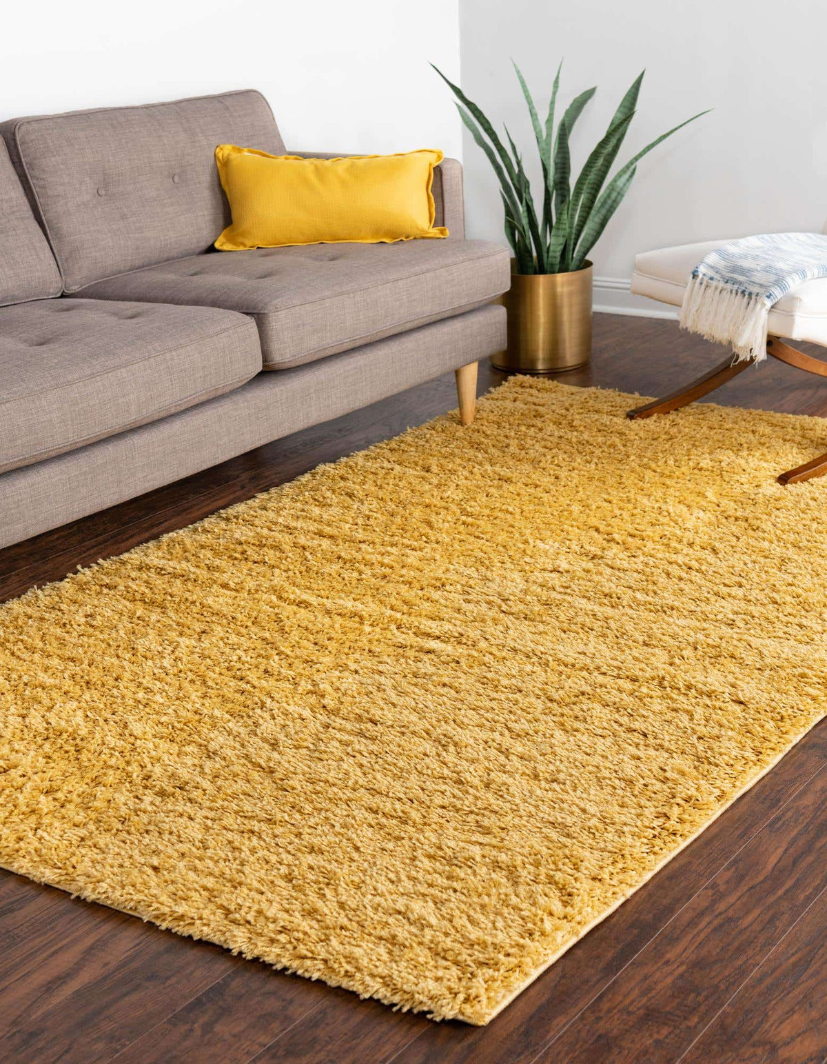Rechteck Hochflorteppich Everyday Shag in Gelb von Hadorn™ - Lifestyle Image