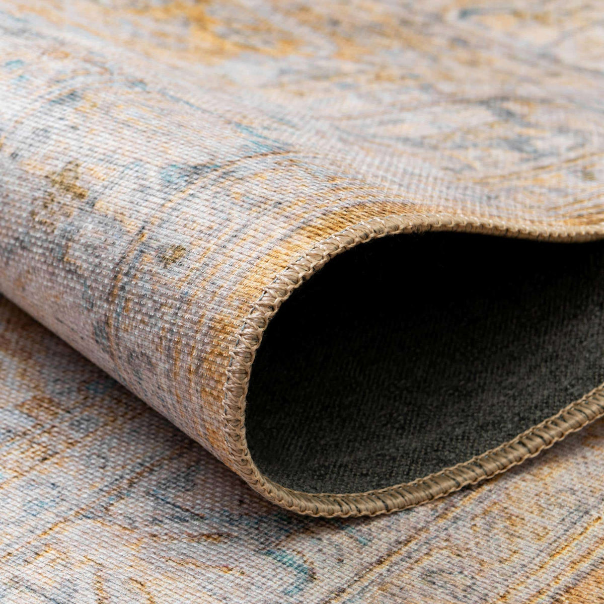 Rechteck Teppich Timeless in Gelb von Hadorn™ - Lifestyle Image