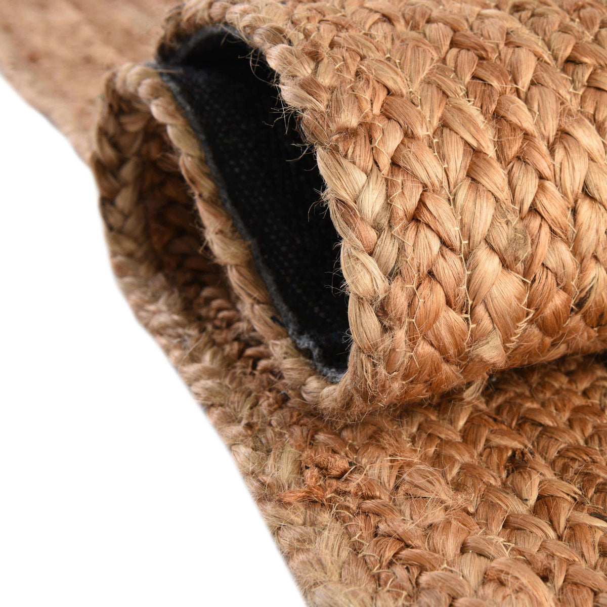 Rund Teppich Braided Jute Luxe in Natürlich von Hadorn™ - Lifestyle Image