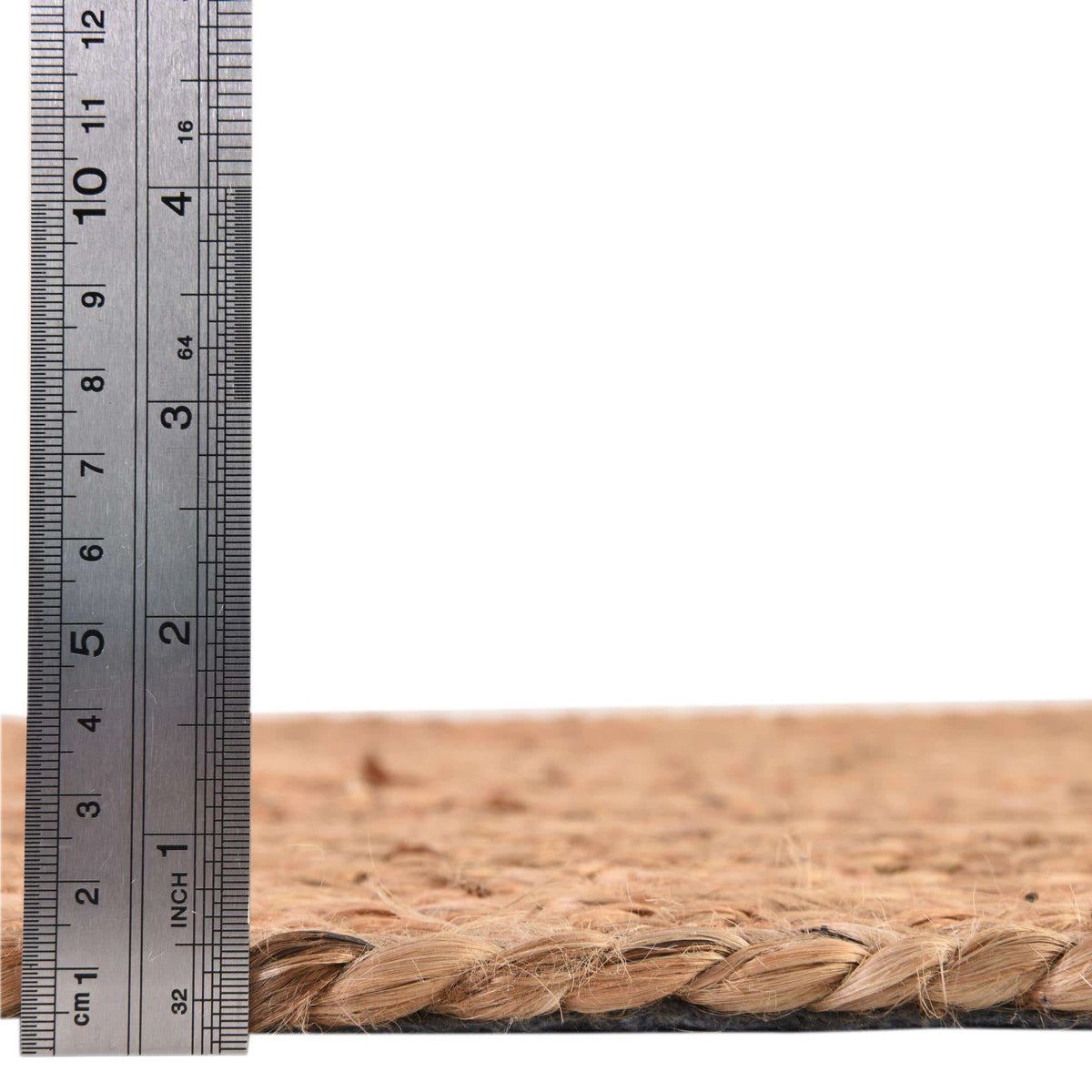 Läufer Handgeflochten Teppich Braided Jute Luxe in Natürlich von Hadorn™ - Lifestyle Image