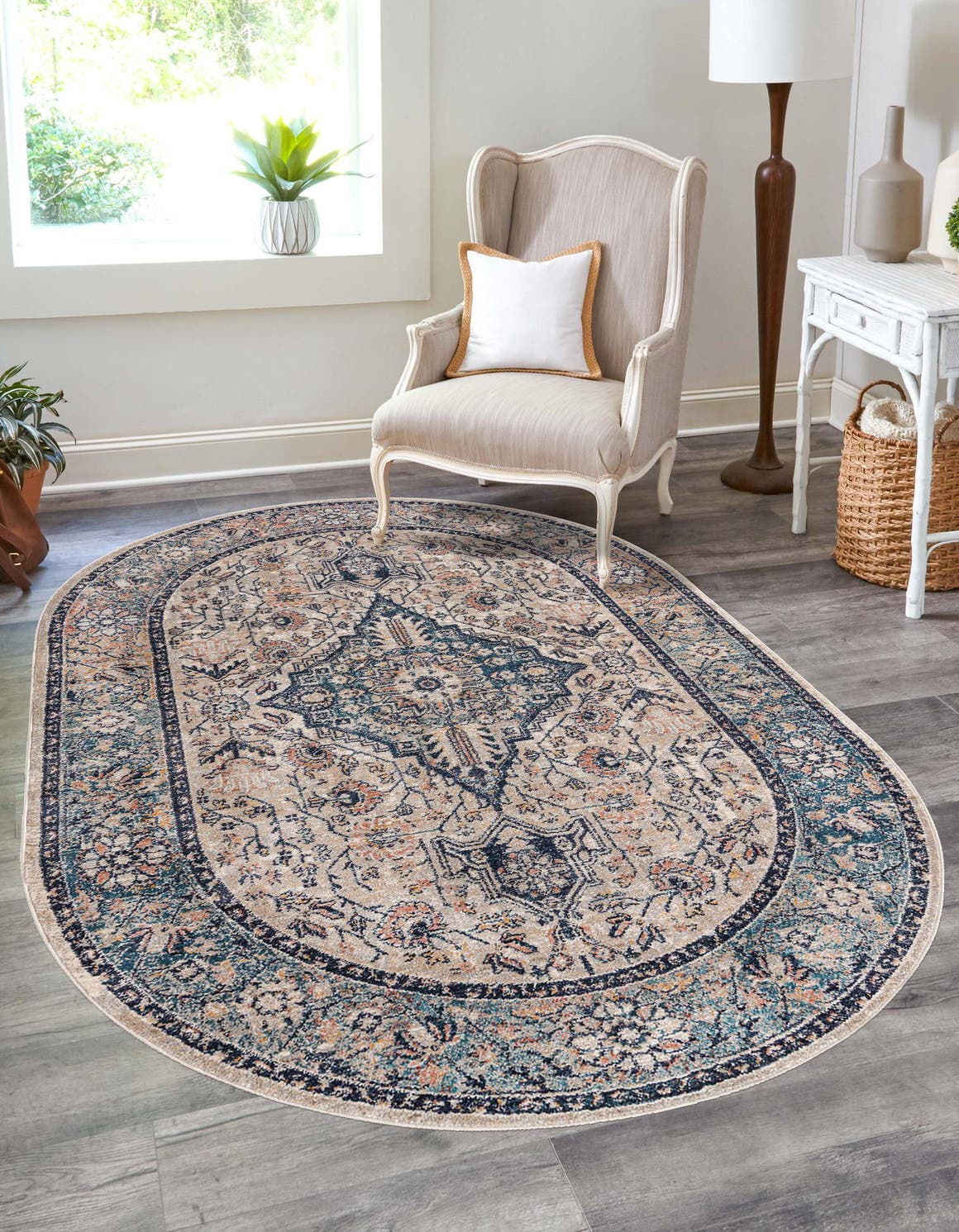 Oval Teppich Lola in Blau von Hadorn™ - Lifestyle Image