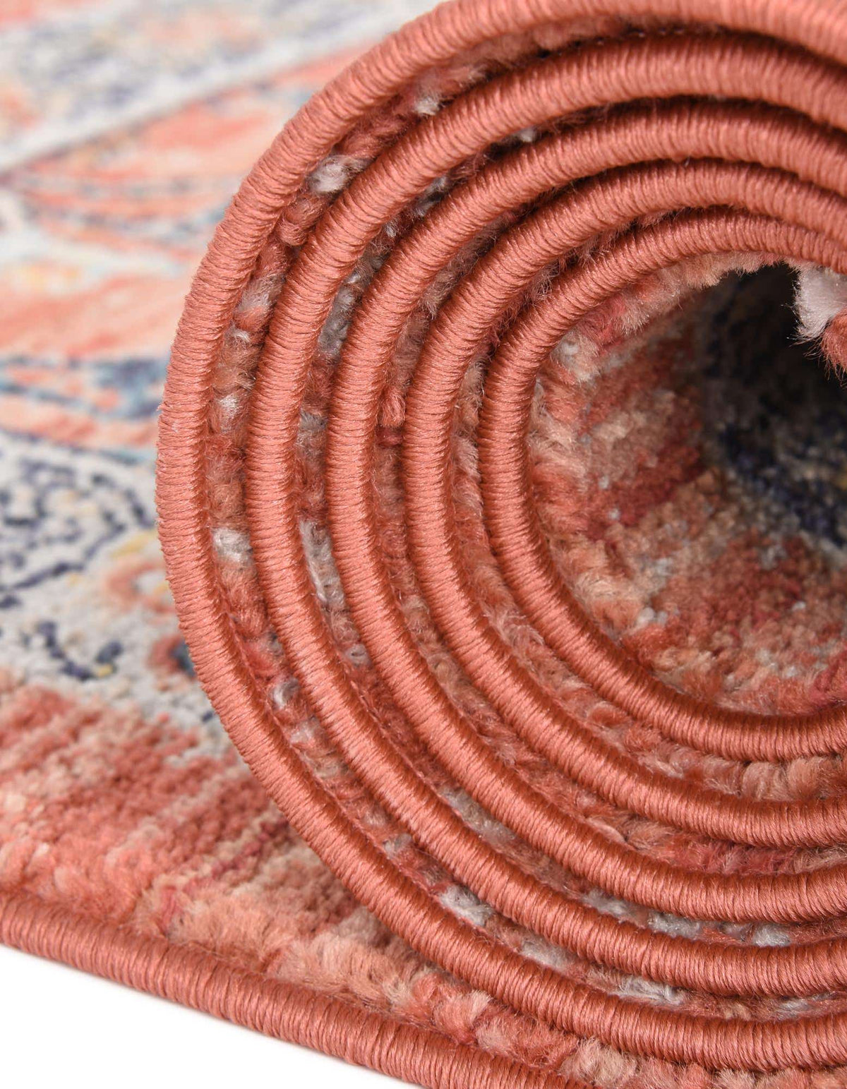 Rechteck Teppich Lola in Ziegelrot von Hadorn™ - Lifestyle Image