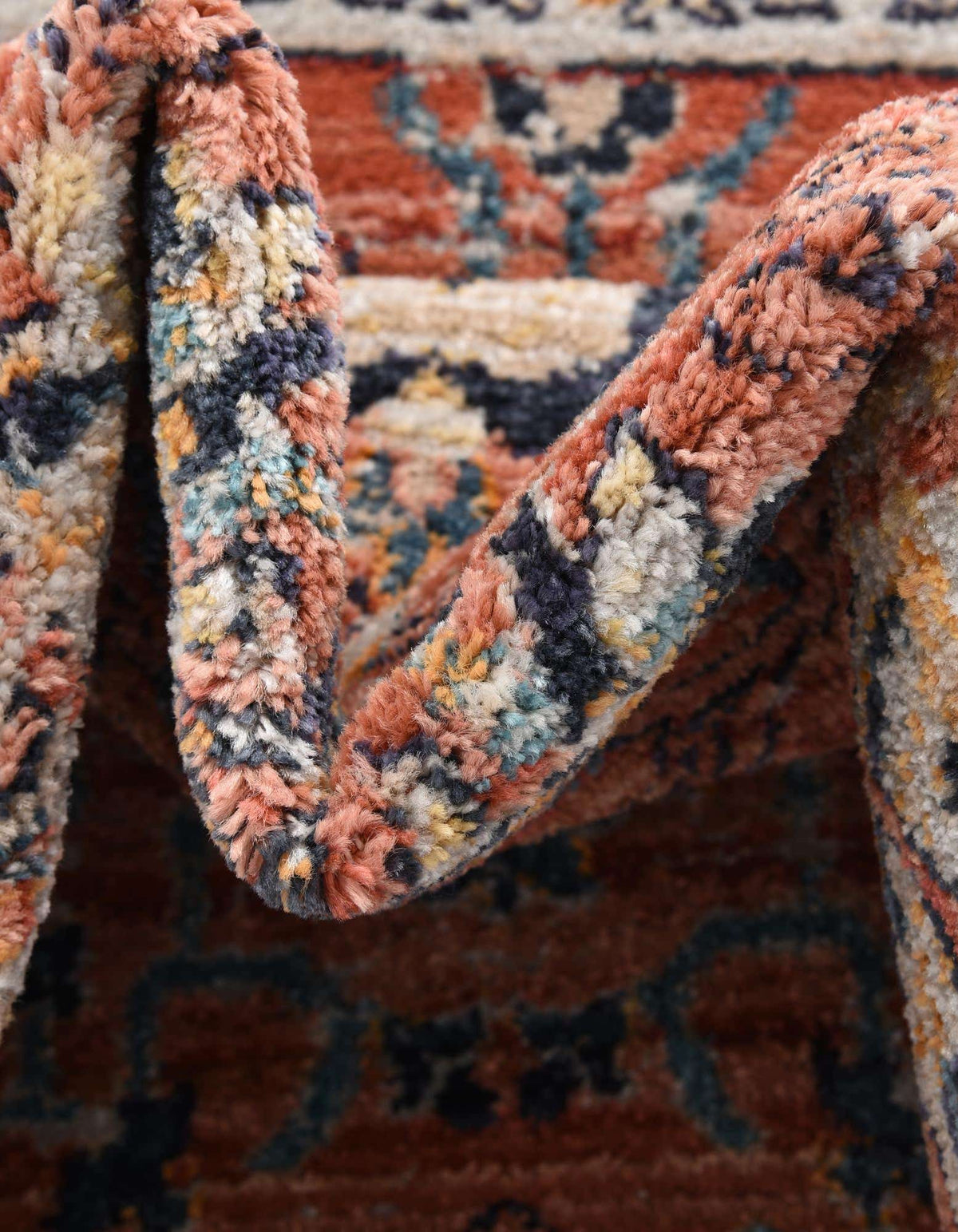 Rechteck Teppich Lola in Ziegelrot von Hadorn™ - Lifestyle Image