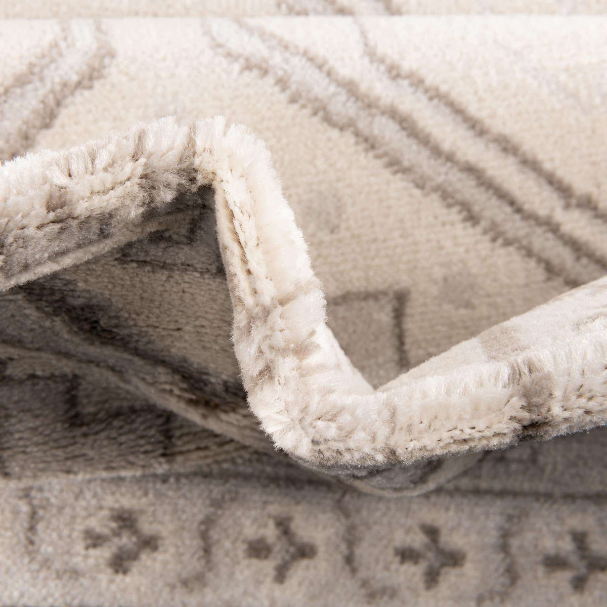Rund Teppich Charlotte in Beige von Hadorn™ - Lifestyle Image